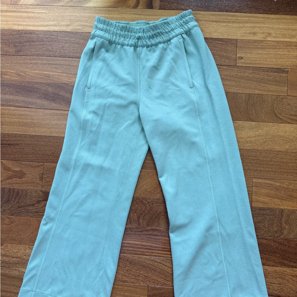 Lululemon Green Ribbed Straight Leg Pants